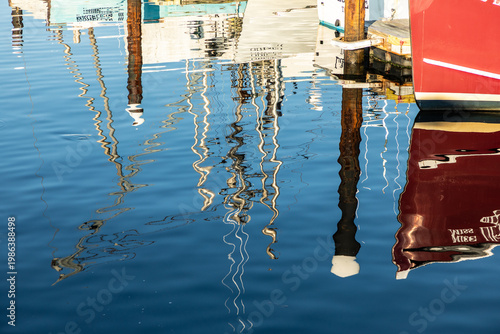 Wallpaper Mural people enjoy a warm summer day in the historic part of Provincetown Torontodigital.ca
