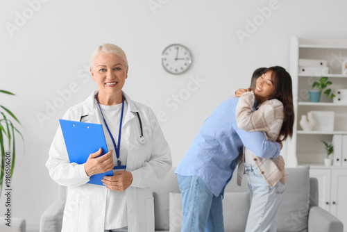 Female fertility doctor aga...