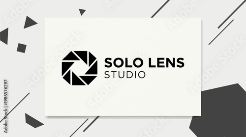 Solo Lens Studio Logo Brand Emblem.