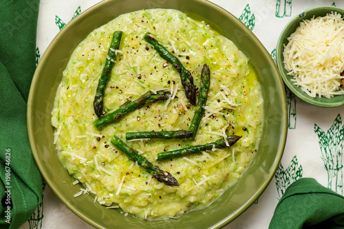 Creamy Spring Risotto with Asparagus.top veiw