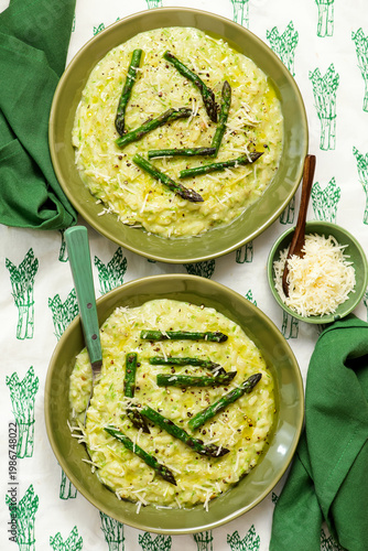 Creamy Spring Risotto with Asparagus.top veiw