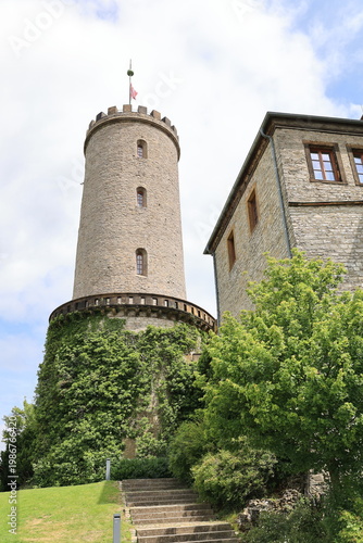 Blick auf die Festung Sparrenberg im Zentrum der Stadt Bielefeld in Nordrhein-Westfalen	