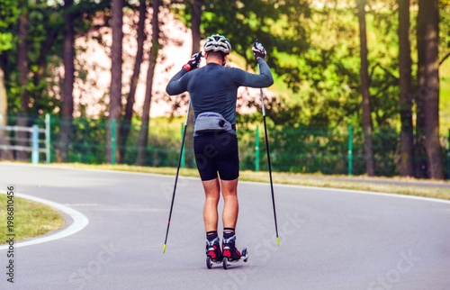Wallpaper Mural men on skier rides on the track
 Torontodigital.ca