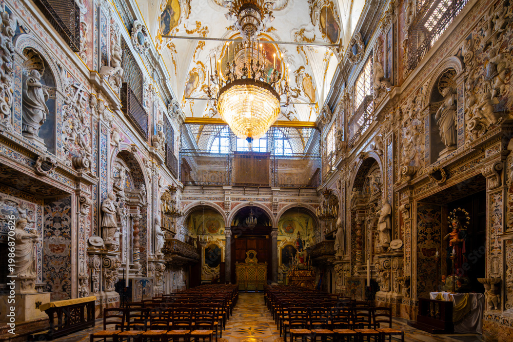 Obraz premium Views of Palermo historic city architecture and urban life - Palermo, Sicily, Italy – November 14, 2025