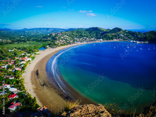 фотографія Discover the stunning coastal vistas on a scenic costa rica roadtrip, showcasing