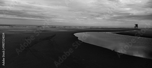 Foto black and white photograph of the beach