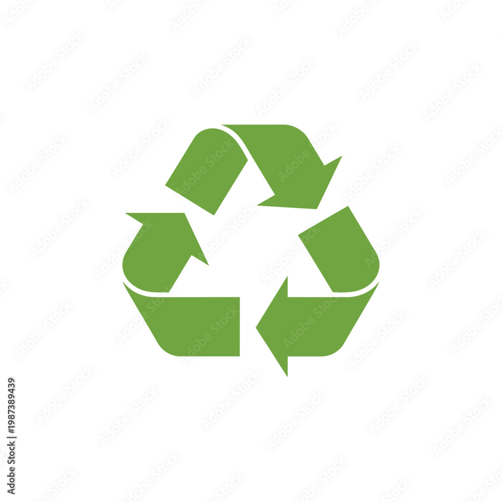 Fototapeta premium A vibrant green recycling symbol on a plain white background represents environmental sustainability