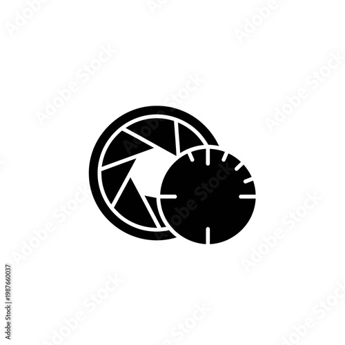 Black camera shutter and aperture icon.