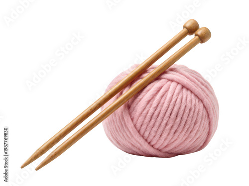 Bild auf Leinwand Chunky soft pink wool yarn ball with a pair of natural wooden bamboo knitting ne