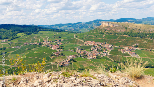 Φωτογραφία High angle panorama of Solutre-Pouilly village and vineyards from the Rock of Solutre, Burgundy, France
