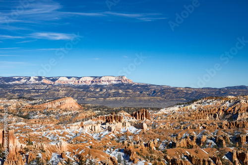 Obraz na plátně Grand Staircase Escalante from the snow-dusted Bryce Canyon
