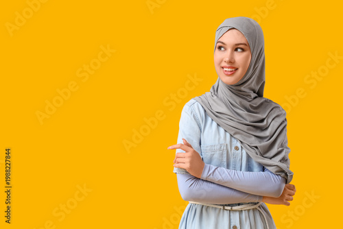 Beautiful young Muslim woma...