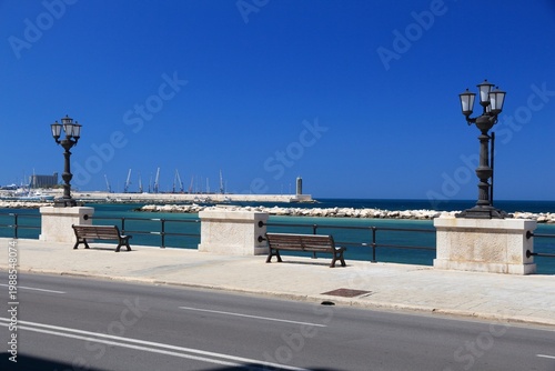 Φωτογραφία Lungomare boulevard in Bari town, Italy
