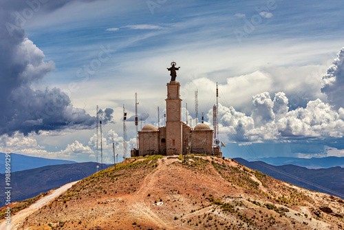 Fotografija The church overlooking the city of Potosí on Cerro Rico in Bolivia
