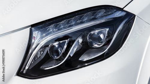 Canvastavla Modern headlight gleams with sleek design