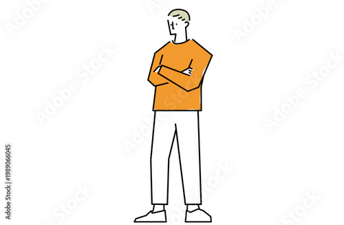 腕組みをして考え事している様子の男性