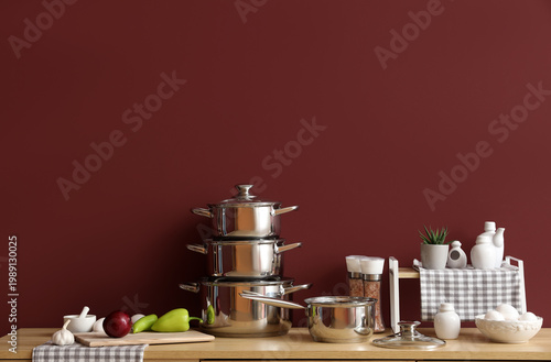 Stainless cooking pots and ...