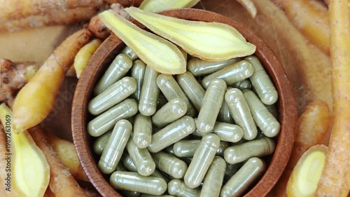 Finger root powder capsules with fresh rhizome 