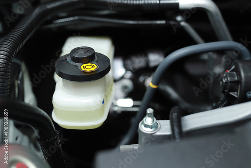 brake fluid check car before travel