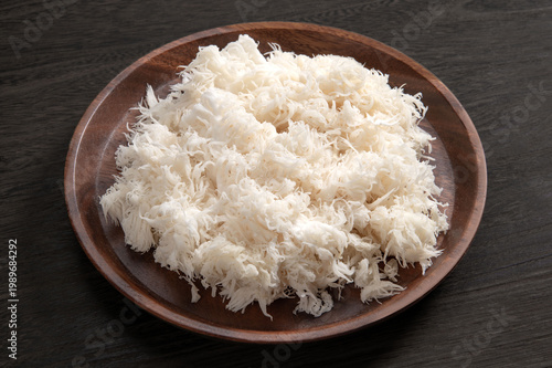 国産の栽培ヤマブシタケ
