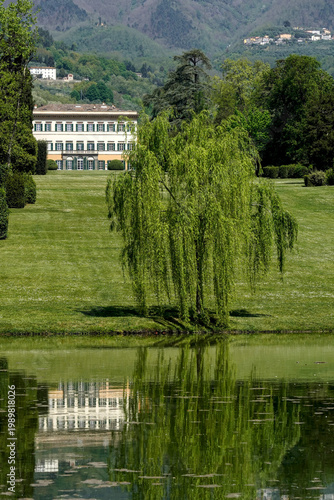 Complesso monumentale di Villa Reale di Marlia composto dalla bella residenza storica dove visse Elisa Baciocchi,sorella di Napoleone e dai lussurreggianti giardini. Lucca, Toscana, Italia