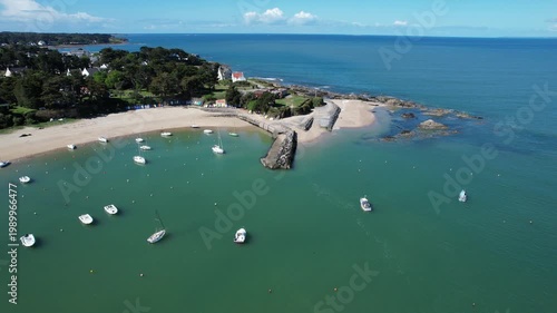 Toul'Ru beach and marina, Mesquer, France