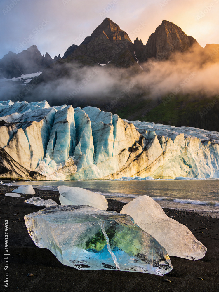 Fototapeta premium Majestic Glacier Wall with Crystal Clear Ice Blocks
