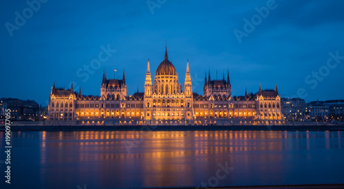Canvastavla Parliamnet of Budapest