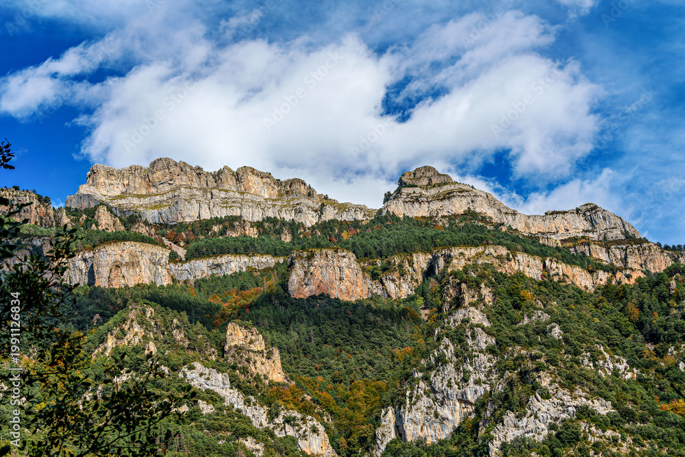 Obraz premium Walking through the Anisclo Canyon in Spain. One of the most spectacular landscapes in Aragon, Pyrenees in Spain