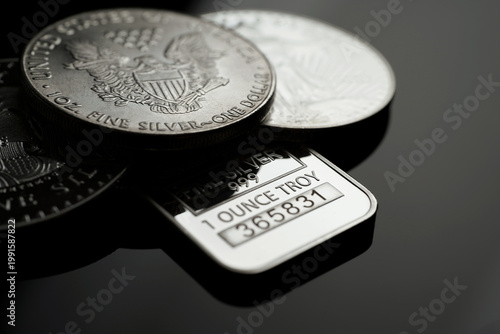 Fényképezés Silver bars and silver coins of precious metal