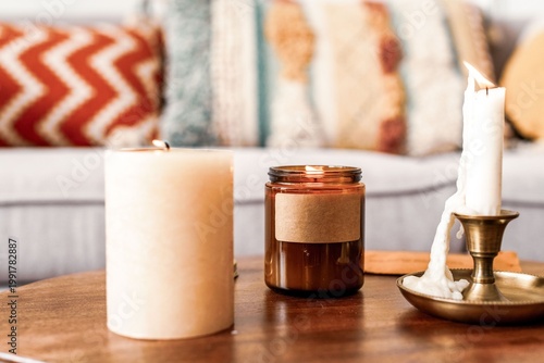 Photos Cozy ambiance with burning candles