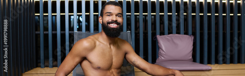 Φωτογραφία Relaxation and serenity in a luxurious spa center with a smiling man