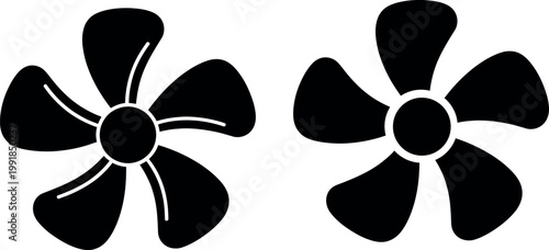 Comparison of two different types of fan blades with central hubs