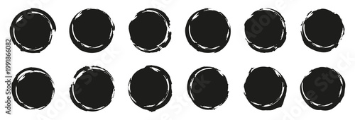 Brush circle stroke collection. Set of grunge round shapes with rough artistic edges