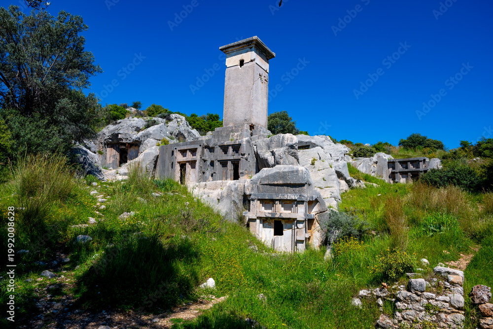 Fototapeta premium Xanthos or Xanthus, also referred to by scholars as Arna, its Lycian name,(Turkish: Ksantos, Lycian: 𐊀𐊕𐊑𐊏𐊀 Arñna, Greek: Ξάνθος, Latin: Xanthus) was an ancient city near the present-day village o