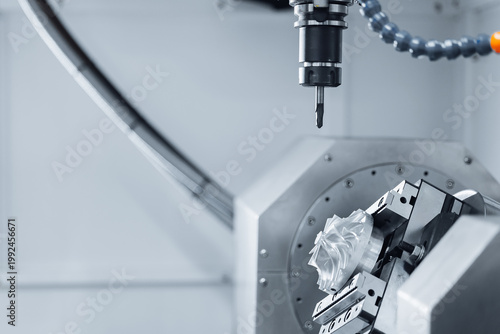 Εκτύπωση καμβά Five axis CNC machining center cutting engine turbine