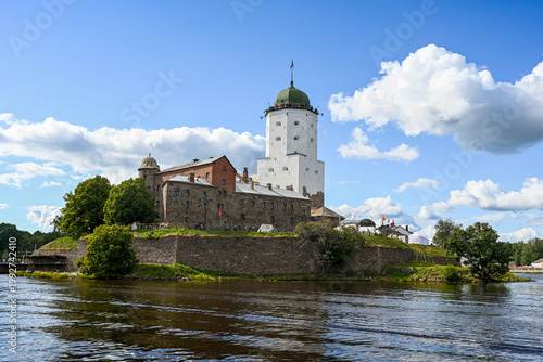 Tableau sur toile Vyborg Castle with St