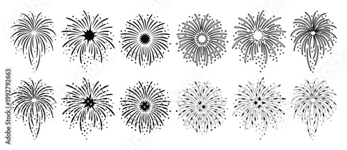 花火のベクターイラストセット、お祝いやイベントを彩る多様な線画デザイン。祭り、記念日、新年を祝うための黒と白の爆発的な光の表現。