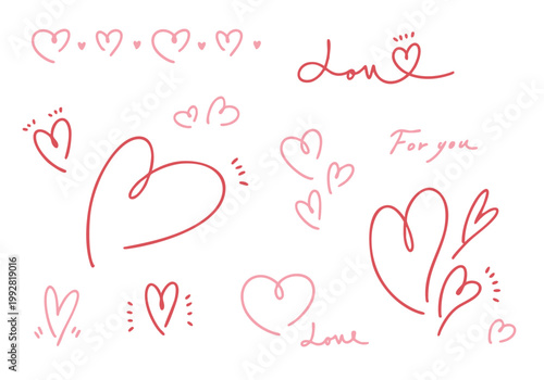 ラフな手描きのハートのイラストセット