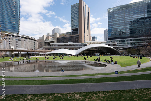 大阪駅　うめきた公園