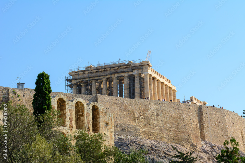 Fototapeta premium Athens Acropolis and Parthenon seen from the city promenade