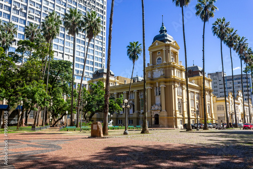 Historic building in Alfandega square
