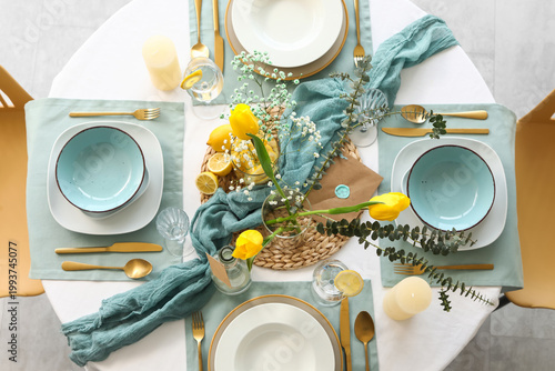 Elegant table setting with ...