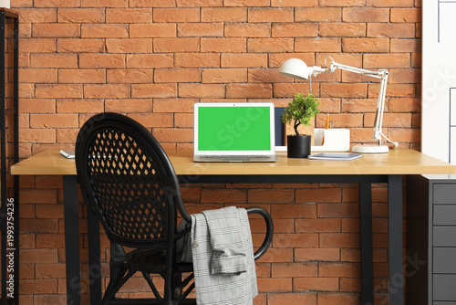 Modern home office workspac...