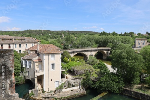 Pont sur la rivière le Vidourle, village de Sauve, département du Gard, France