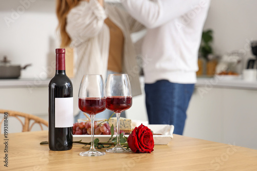 Bottle and glasses of wine ...