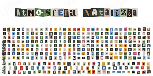 Lettere di alfabeto ritagliate da giornali per messaggi di Natale creativi e anonimi su sfondo bianco