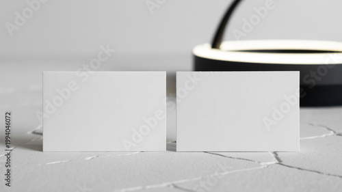 Zwei Visitenkarten Mockups, neutrale Ansicht