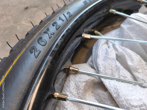 Wheelbarrow rubber wheels with message should state: Specify the size of the tire.