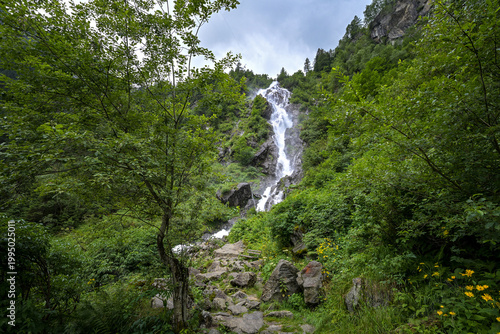 idyllischer Wasserfall in der Steiermark / Österreich